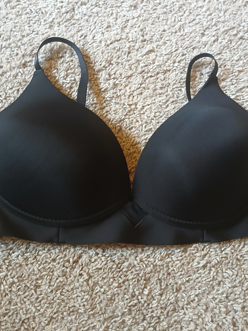 Vince Camuto Black Wireless Molded T-Shirt Bra